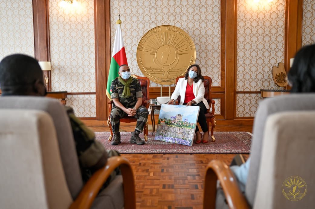 FIARAHABANA NY FILOHA NAHATRATRA NY TAONA VAOVAO